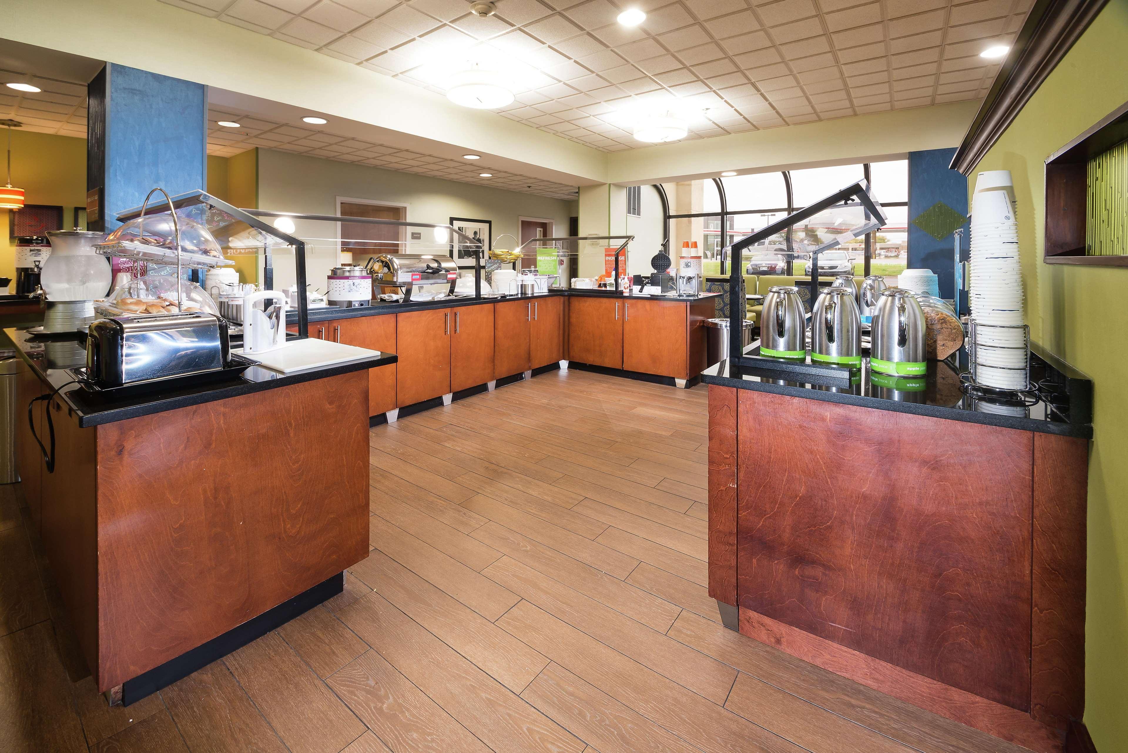 Hampton Inn Tulsa/Брокен-Ерров Екстер'єр фото
