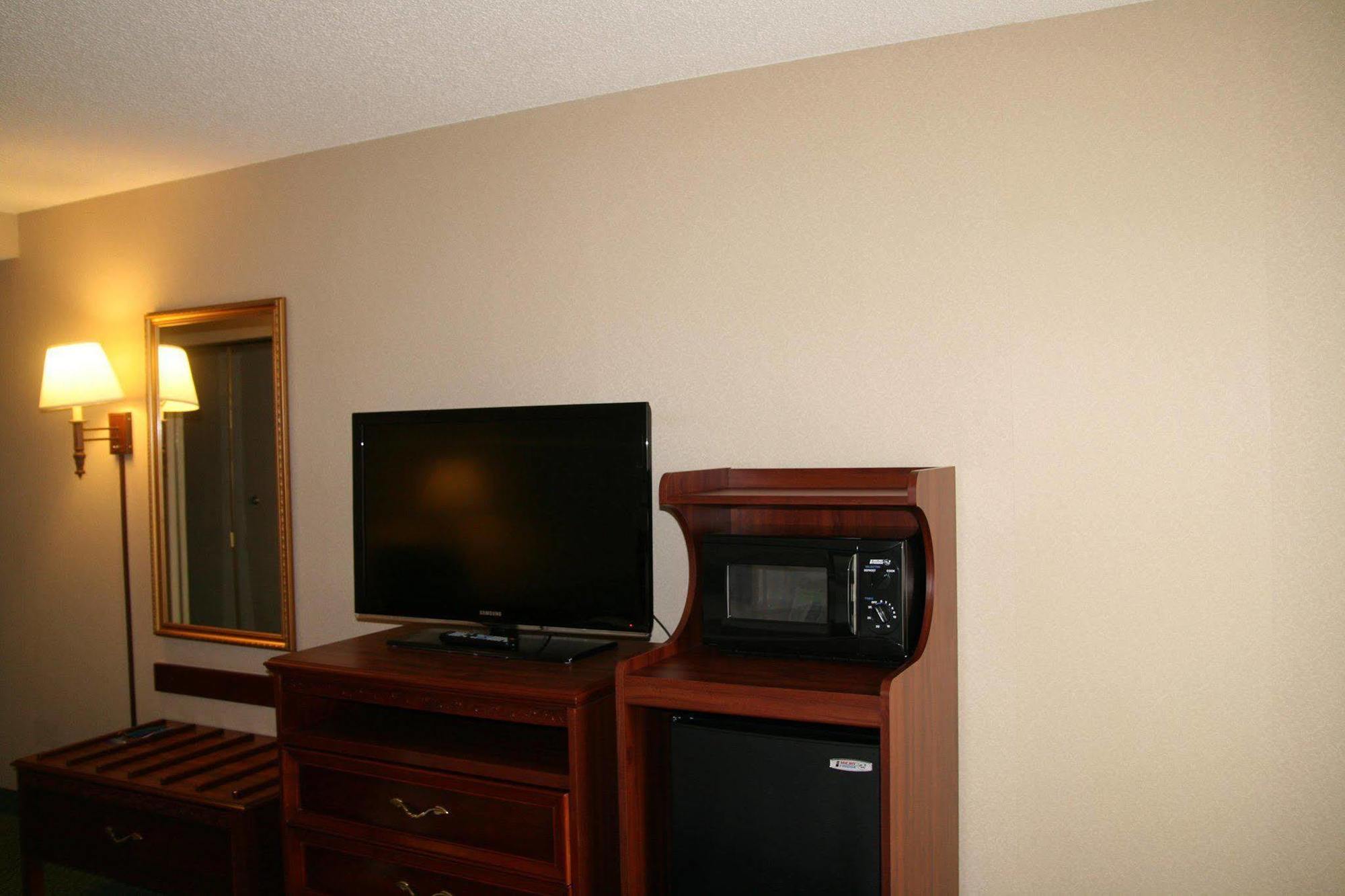 Hampton Inn Tulsa/Брокен-Ерров Номер фото